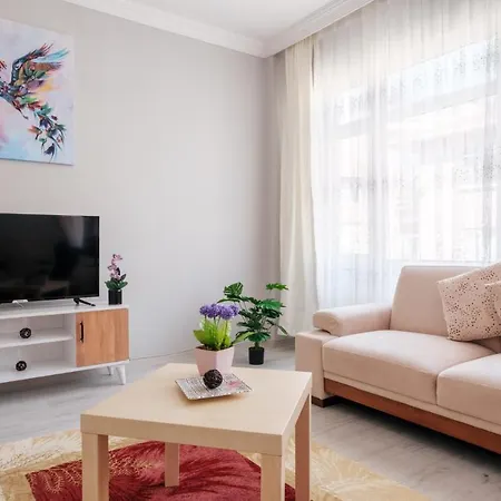 Appartement Central Flat With Balcony 2 Min To Trump Towers