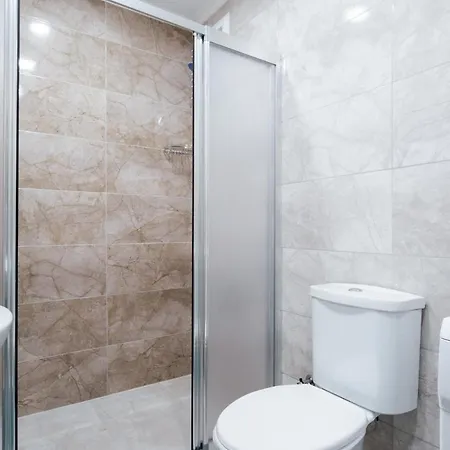 公寓 Central Flat With Balcony 2 Min To Trump Towers *
